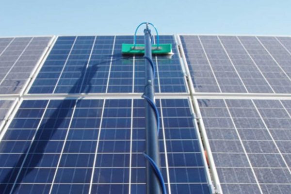 Pulizia dei pannelli fotovoltaici | Mantieni l’efficienza del tuo impianto.